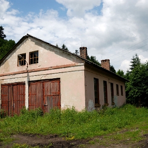 kolejka2010c Bieszczadzka Kolejka Leśna, Rzepedź, parowozownia, 2010 (foto: P. Szechyński)