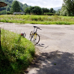 kalnica2004d Kalnica, w lewo droga do Kiełczawy, 2004 (foto: P. Szechyński)