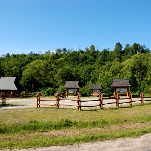 zatwarnica2016a Zatwarnica, nowy parking w Sękowcui, 2016 (foto: P. Szechyński)