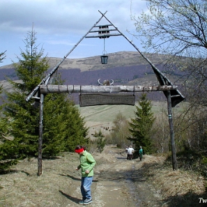 rawki2003a Bacówka pod Małą Rawką, brama od strony Przełęczy Wyżniańskiej, 2003 (foto: P. Szechyński)